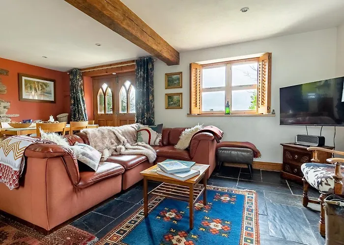 High Trees Byre - Two Bed Cottage With Log Burner & Incredible Views